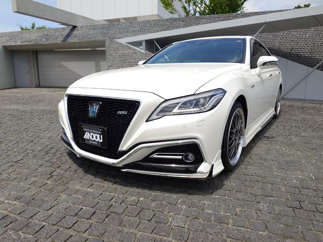 中古車 クラウンハイブリッド