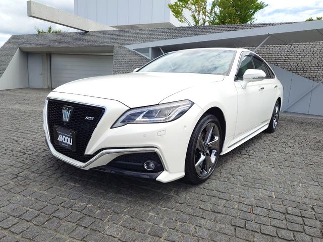 中古車 クラウンハイブリッド