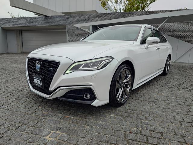 中古車 クラウンハイブリッド