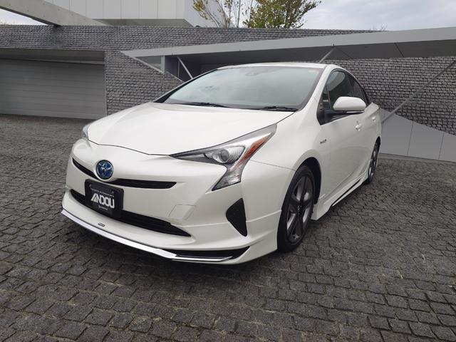 中古車 プリウス