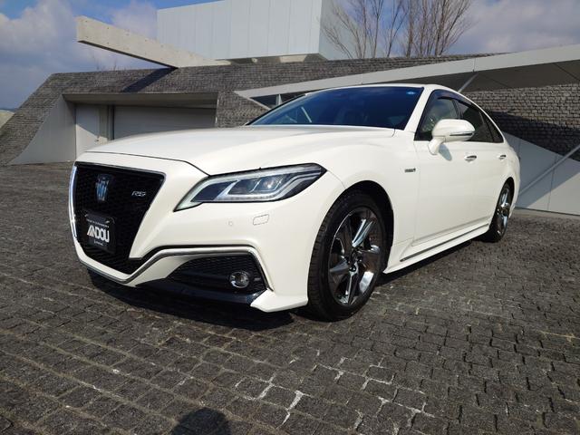 中古車 クラウンハイブリッド