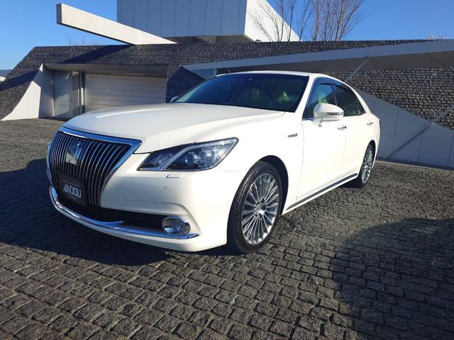 中古車 クラウンマジェスタ