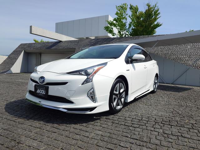 中古車 プリウス