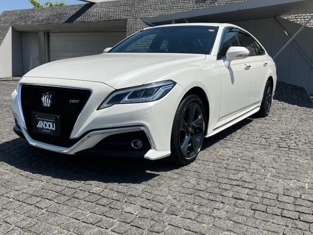 中古車 クラウンハイブリッド