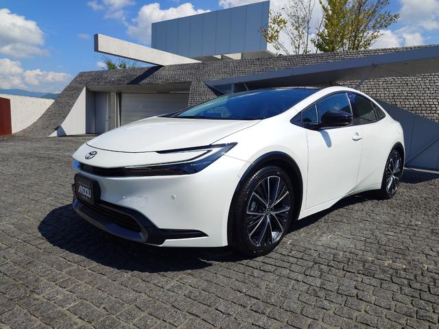 中古車 プリウス