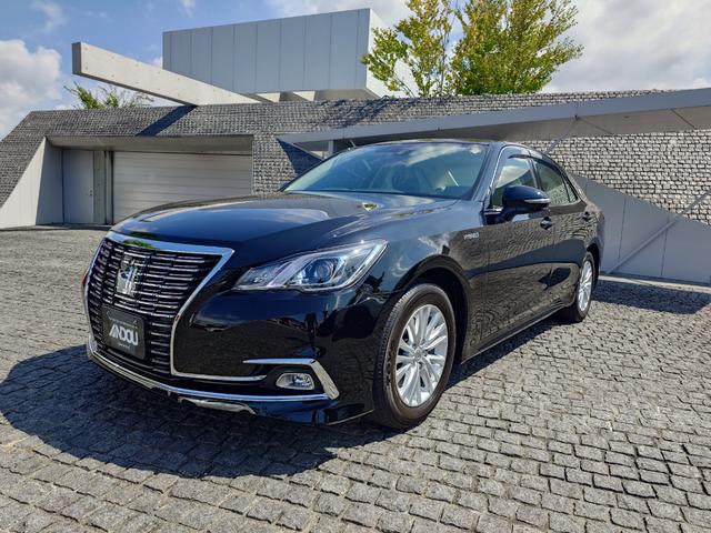 中古車 クラウンハイブリッド