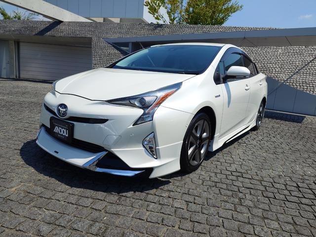 中古車 プリウス