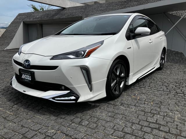 中古車 プリウス