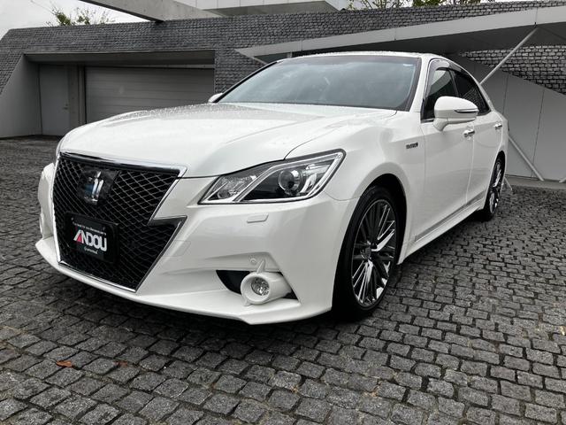 中古車 クラウンハイブリッド