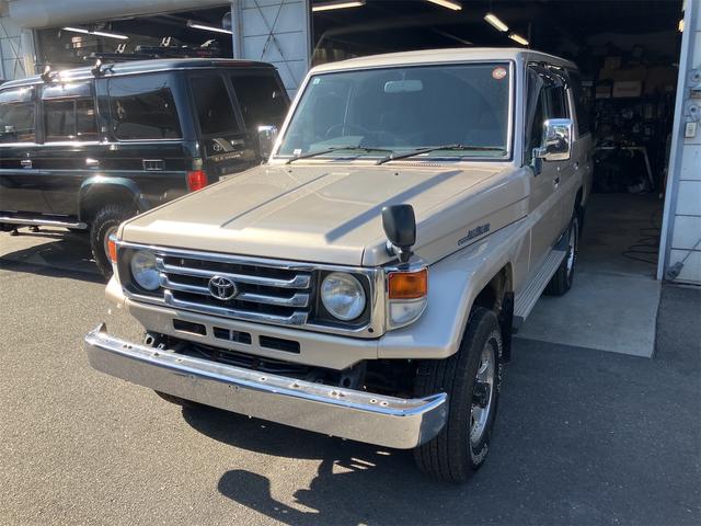 中古車 ランドクルーザー70