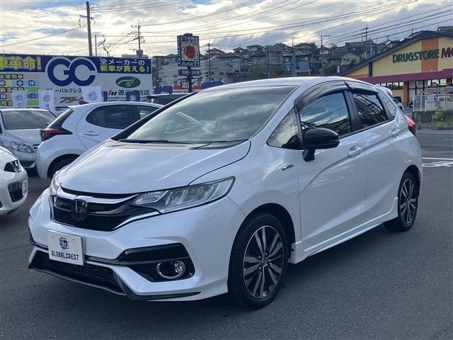中古車 フィットハイブリッド