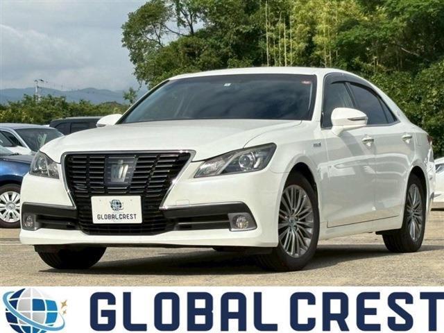中古車 クラウンハイブリッド