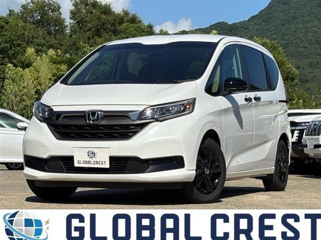 中古車 フリードハイブリッド