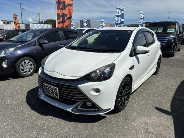 中古車 アクア