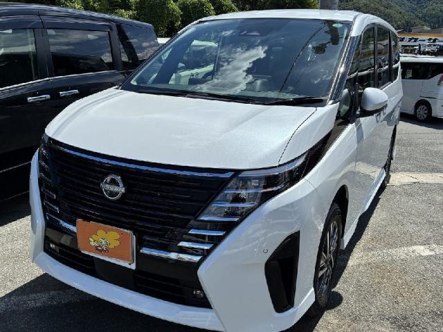 中古車 セレナ