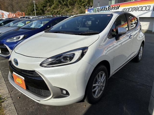 中古車 アクア