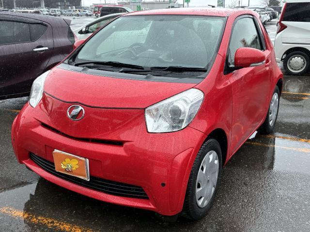 中古車 iQ