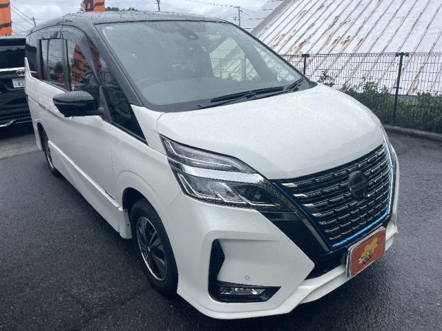 中古車 セレナ
