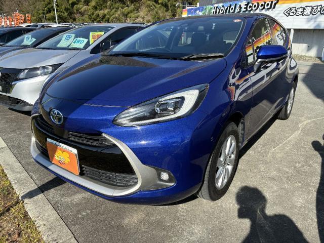 中古車 アクア