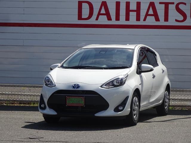 中古車 アクア