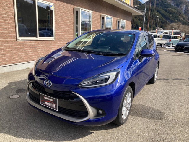中古車 アクア