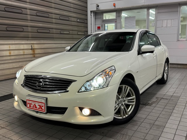 中古車 スカイライン