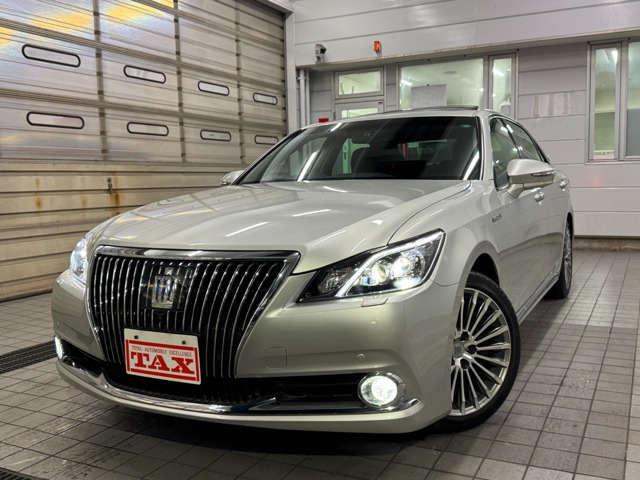 中古車 クラウンマジェスタ