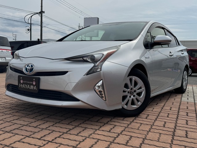 中古車 プリウス