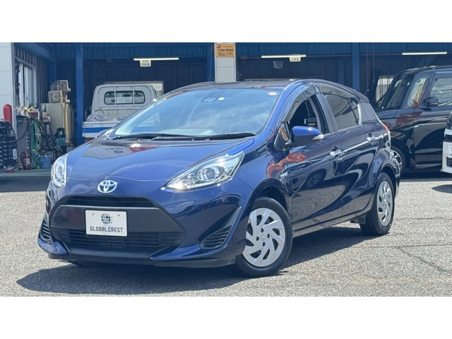 中古車 アクア
