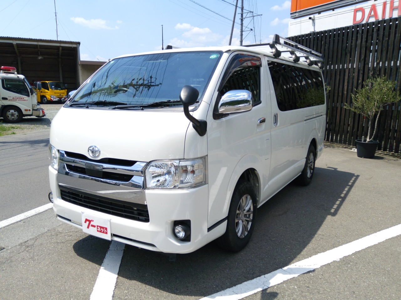 中古車 ハイエースバン