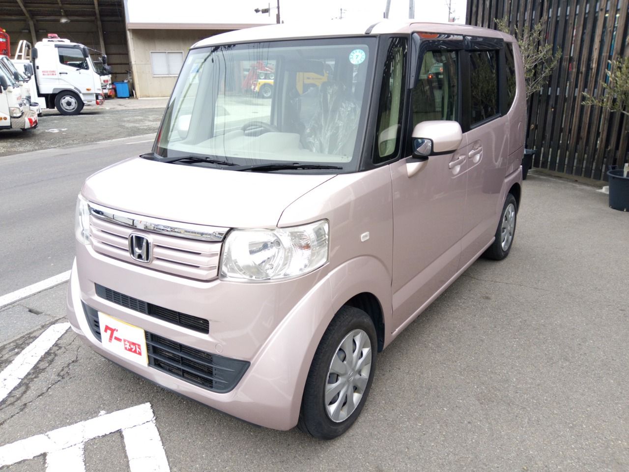 中古車 N-BOX+