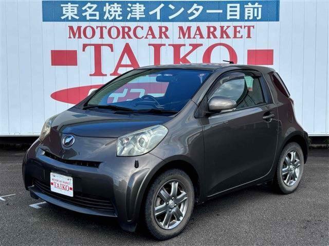 中古車 iQ